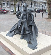 Charles Dickens Statue
