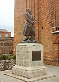 Statue of Captain Robert Falcon Scott