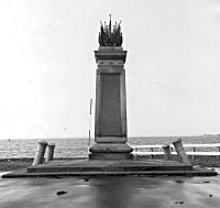 The Shannon memorial in 1971